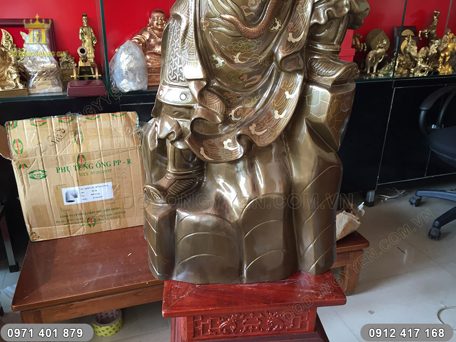 tượng Quan C&ocirc;ng